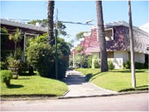Imagen 9 de 11 de Apartamento En Venta En Punta Del Este, Mansa, Duplex Con 2 Dormitorios En Zona Mansa