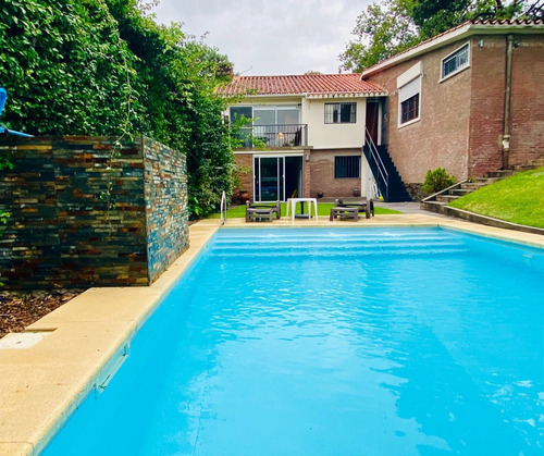 Casa En Venta De 3 Dormitorios En Playa Mansa