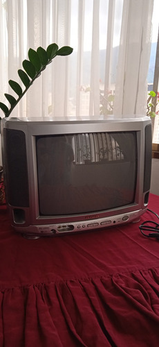 Imagen 2 de 2 de Televisor, Marca Aiwa, 13 Pulgadas