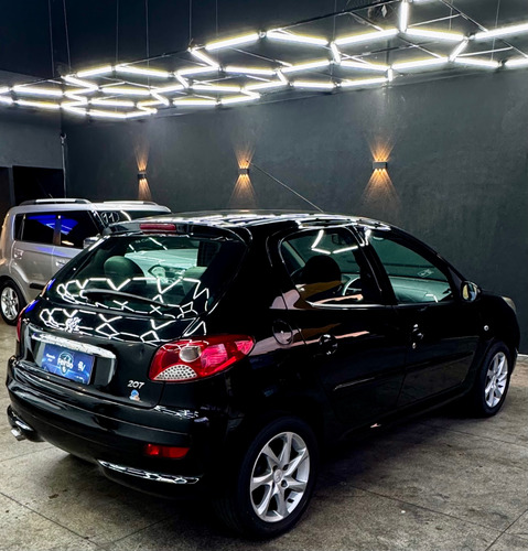 Peugeot 207 1.4 Xr Flex 5p