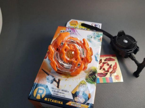 Beyblade Burst Evolution Com Lançador Roktavor R2