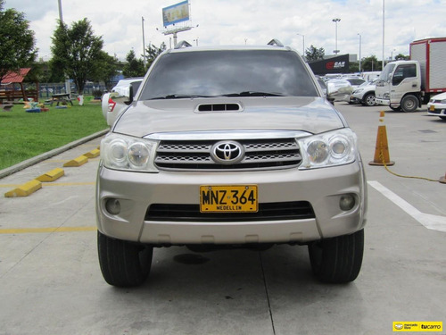 Toyota Fortuner 3.0 Sr5