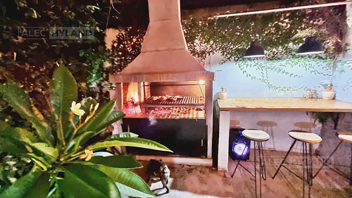 Casa Remodelada En Venta En Punta Chica, San Fernando