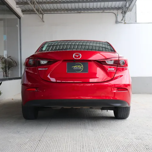 Mazda 3 S Sedan