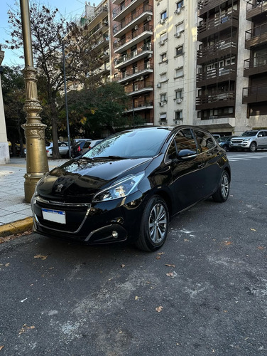 Peugeot 208 1.6 Feline