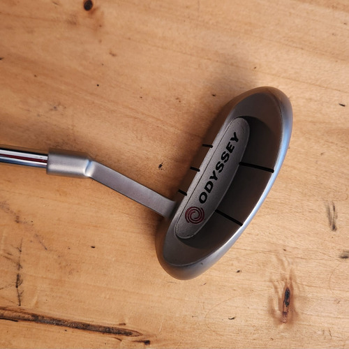 Putter Odyssey Callaway No Titleist Taylormade Ping Scotty Gris Derecha Toe Balanced (Usado)
