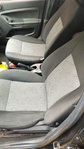 Ford Fiesta 1.6 Rocam Se Flex 5p 2014