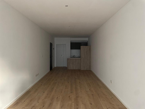 Esplendido Monoambiente Divisible Ubicado En La Zona De Nuñez.- En Venta!