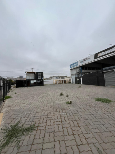 ¡local Comercial En Balmaceda, Ideal Para Automotoras O Ven