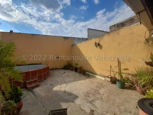 Imagen 16 de 18 de Townhouse En Venta Valles De Camoruco 22-15998 0414-4115155