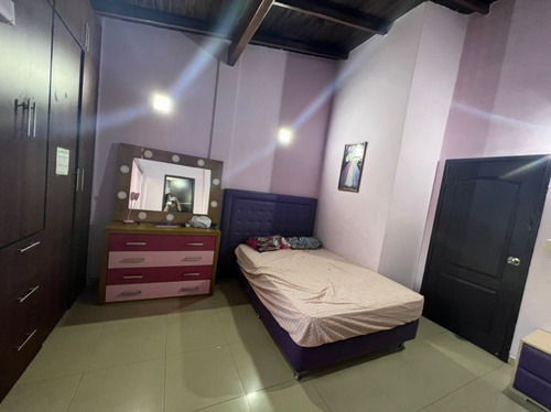 Townhouse En Manantial, Naguanagua. Residencia Tinajas De Manantial. (scarmt-16)