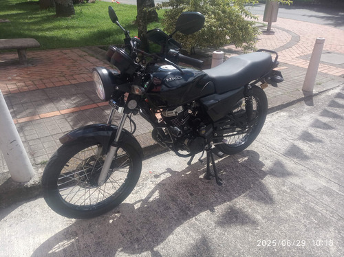 Akt Nkd 125 Negra En Garantía, Placa 0, Incluye Traspaso