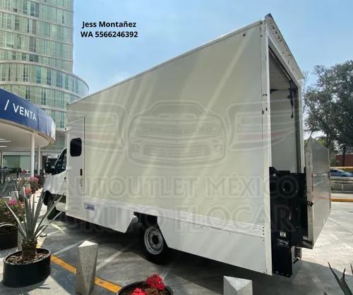Mercedes-Benz Sprinter 5 pasajeros