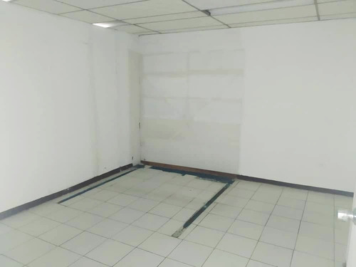 Imagen 2 de 8 de Oficina En Venta Av Lecuna Torre Prof Del Centro Caracas