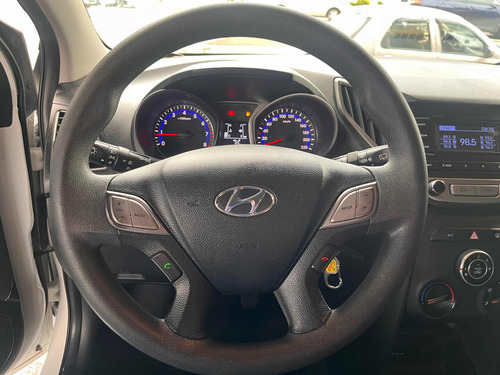 Hyundai HB20 1.6 Comfort Plus Flex 5p