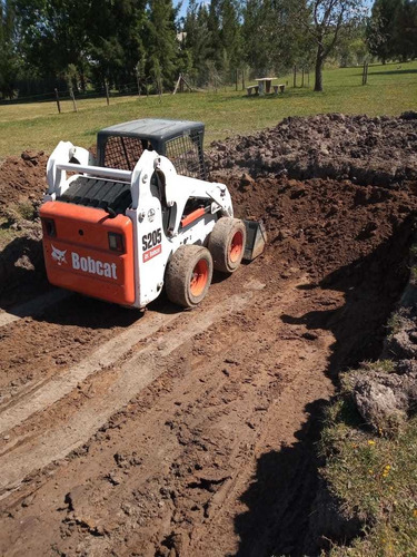 Imagen 1 de 9 de Alquiler De Minicargadora Bobcat Minipala- Hoyadora - Retro