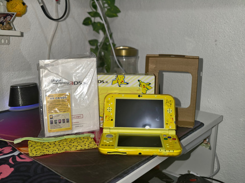 New Nintendo 3ds Xl Dual Ips Amarillo (Usado)