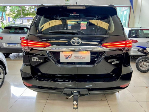 Toyota Hilux SW4 2.7 SRV 7 LUGARES 4X2 16V FLEX 4P AUTOMÁTICO