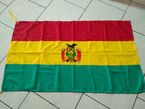 Imagen 1 de 3 de Bandera De Bolivia De 140x80 Cm, Buena Calidad,  Fabricamos 