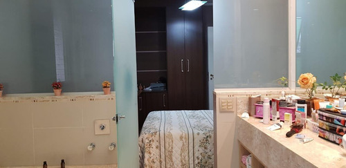 Imagem 12 de 27 de Lindo Apartamento Com Localização Privilegiada - Mg - Ap0055_debom