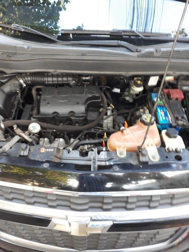 Imagem 15 de 15 de Chevrolet Spin 2013 1.8 Lt 5l 5p