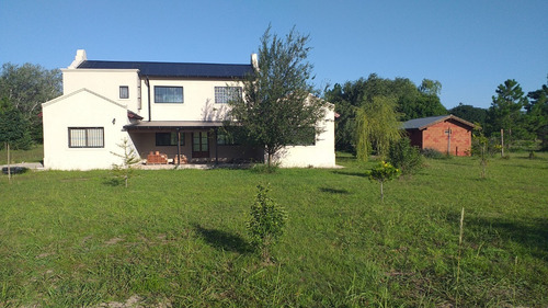 Imagen 5 de 9 de Campo Con 2 Casas Y Galpón En Villa Ciudad Parque