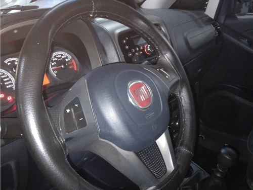 Imagem 5 de 11 de Fiat Idea 1.8 Mpi Adventure 16v Flex 4p Manual