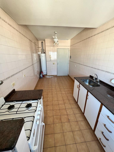 4 Ambientes En Venta En El Centro - Monserrat - Moreno 850