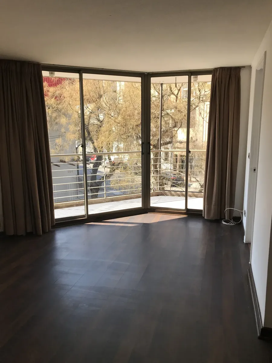 Imagen 2 de 11 de Departamento Santiago / Vende Dueña / 1d 1b 1e 1b Inversión