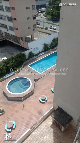 Imagen 6 de 13 de Apartamento En Alquiler En Los Corales, Residencias Arichuna, Av. La Playa Parroquia Caraballeda. Edo. La Guaira. Aa-cll008