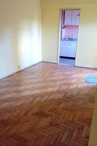Imagen 2 de 15 de Lindo Depto De 2 Amb C/patio En Excelente Ubicacion