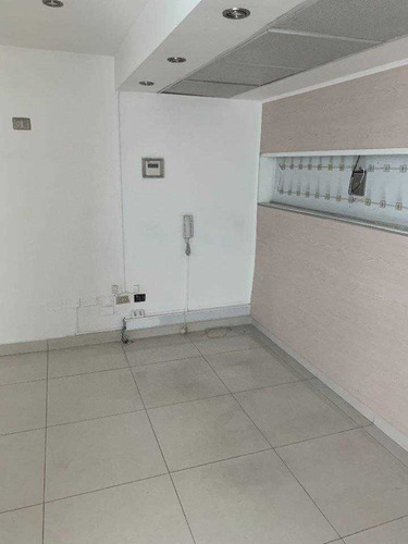 Imagen 8 de 19 de Consutla Medica - Clinica Estetica -