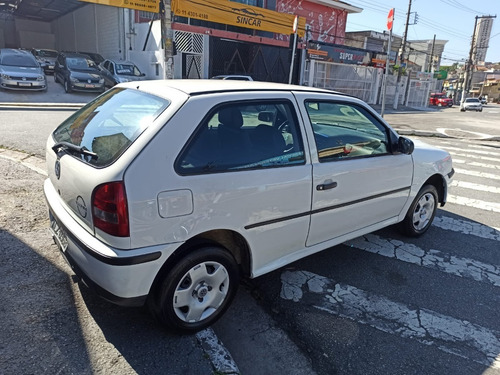 Imagem 6 de 9 de Volkswagen Gol 2005 1.0 City 2p