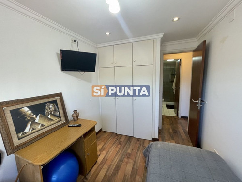 Imagen 13 de 22 de Apartamento De 3 Dormitorios Con Bajos Gastos A La Venta!!