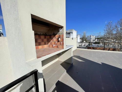 Venta Departamento 2 Amb. Al Fte. En Haedo A Estrenar