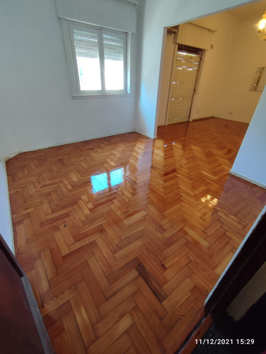 Imagen 5 de 10 de Pulido Y Plastificado De Parquet