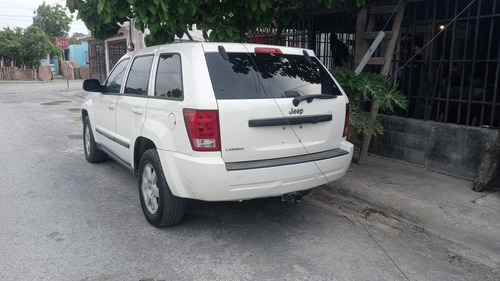 Jeep Grand Cherokee 3.7 Laredo V6 Power Tech 4x2 Mt