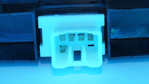 Imagen 4 de 5 de Botonera Alzavidrios Para Geo Tracker 1992-1997 (15196)