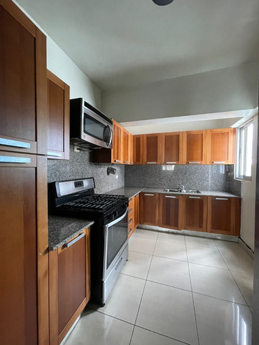 Imagen 10 de 12 de Apartamento En Alquiler Con Línea Blanca En Gascue