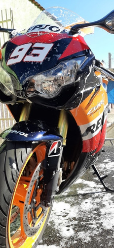Imagem 3 de 4 de Honda Cbr 1000rr Fireblade