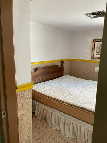 Imagen 16 de 22 de En Venta Casa Muy Amplia Con Departamento Anexo