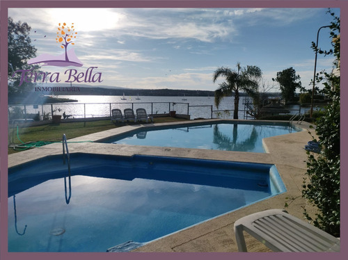 Imagen 2 de 27 de Cabaña Para 4 Con Costa Sobre El Lago, Pileta Climatizada, Quincho!!