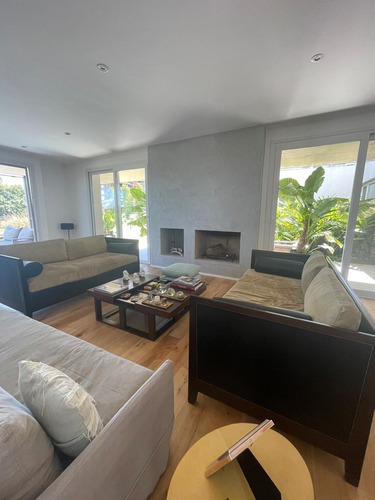 Imagen 13 de 30 de Casa En Venta En El Golf, Nordelta, G.b.a. Zona Norte