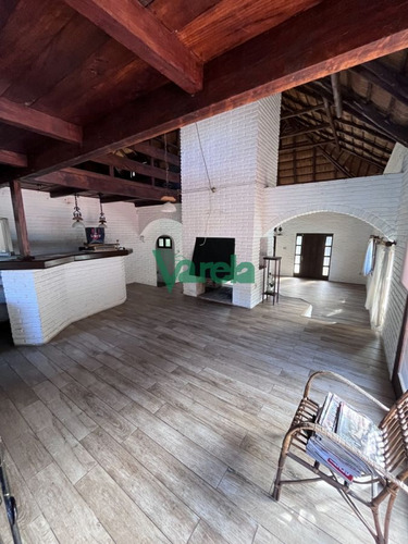 Imagen 8 de 25 de Casa En Venta En El Pinar Al Sur 275 M2 ,piscina 102m2