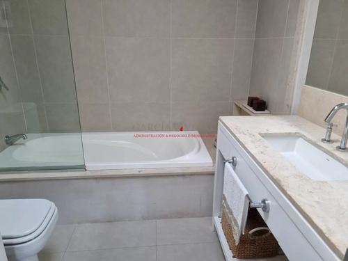 Imagen 12 de 22 de Venta Apartamento 3 Dormitorios Frente Al Mar