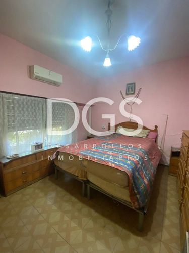 Casa En Venta Para Dos Familias En Block En Lanús Este