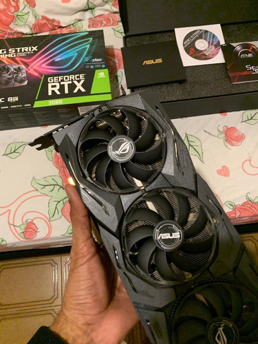 Imagem 2 de 3 de Rtx 2080 Strix