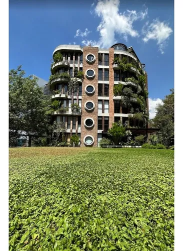 205m2 Apartamento En El Poblado