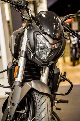 Imagen 11 de 14 de Nueva Bajaj Dominar D 400 Lidermoto Tigre