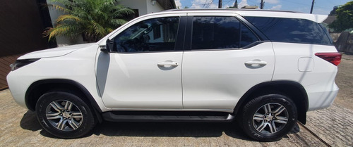 Toyota Hilux Sw4 2.7 Sr 7 Lugares 4x2 16v Flex 5p Automátic